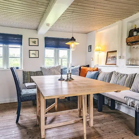 4 Person In Tranekær